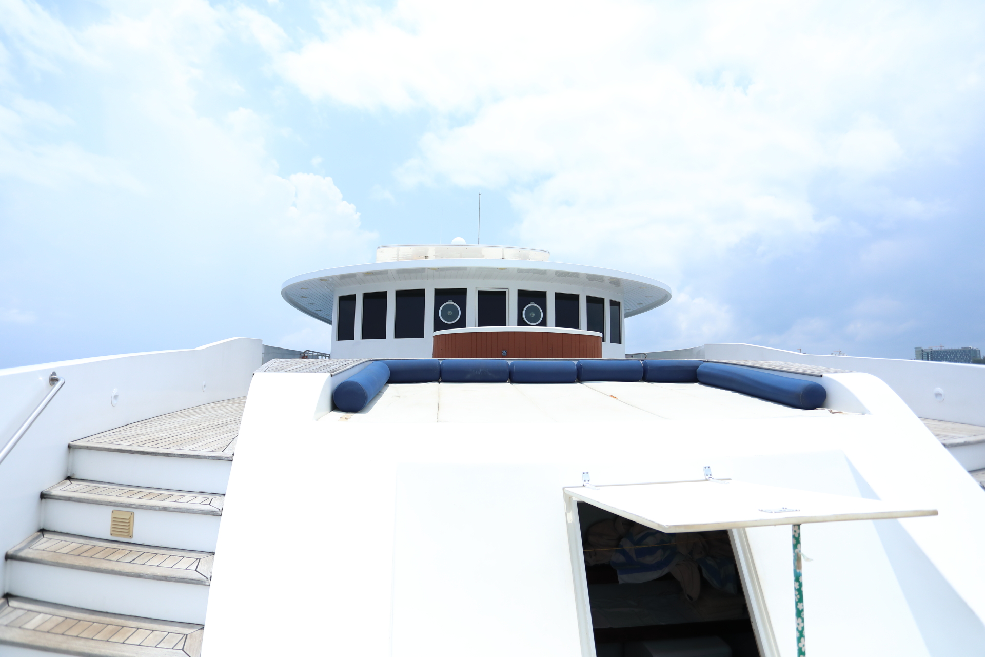 Foredeck (Apr 3, 2021)